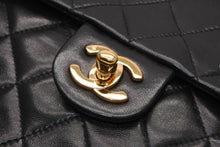 Load image into Gallery viewer, 極美品 CHANEL シャネル ミニマトラッセ17 Sフラップ Sチェーンショルダーバッグ 2番台 ココマーク ラムスキン ブラック 中古 4b013013