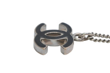 Load image into Gallery viewer, CHANEL シャネル ココマーク ネックレス 重量約6.2g 07V刻印 全長約42.5cm メタル シルバー ブラック 美品 中古 4b011944