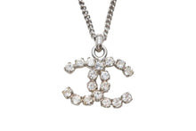 Load image into Gallery viewer, 極美品 CHANEL シャネル ココマーク ネックレス 重量約7.7g 04V刻印 全長約43cm メタル ラインストーン シルバー クリア 中古 4b011980