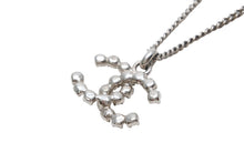 Load image into Gallery viewer, 極美品 CHANEL シャネル ココマーク ネックレス 重量約7.7g 04V刻印 全長約43cm メタル ラインストーン シルバー クリア 中古 4b011980