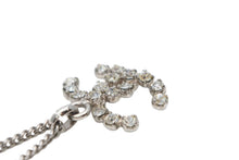 Load image into Gallery viewer, 極美品 CHANEL シャネル ココマーク ネックレス 重量約7.7g 04V刻印 全長約43cm メタル ラインストーン シルバー クリア 中古 4b011980