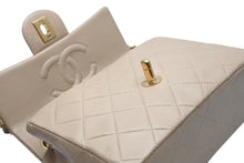 Load image into Gallery viewer, CHANEL シャネル ミニマトラッセ17 Sフラップ Sチェーンショルダーバッグ 0番台 ココマーク ラムスキン ベージュ 美品 中古 4b013017