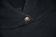 Load image into Gallery viewer, 極美品 CHROME HEARTS クロムハーツ パッチ付き ジップアップフーディー パーカー ロゴ プリント サイズL ブラック 中古 4b013056
