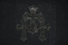 Load image into Gallery viewer, 極美品 CHROME HEARTS クロムハーツ パッチ付き ジップアップフーディー パーカー ロゴ プリント サイズL ブラック 中古 4b013056