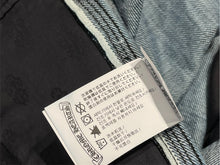 Load image into Gallery viewer, 極美品 CHROME HEARTS クロムハーツ デニム カーペンター カットオフショートパンツ インディゴ シルバー925 サイズ33 中古 4b013065