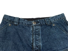 Load image into Gallery viewer, 極美品 CHROME HEARTS クロムハーツ デニム カーペンター カットオフショートパンツ インディゴ シルバー925 サイズ33 中古 4b013065