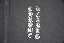 Load image into Gallery viewer, CHROME HEARTS クロムハーツ PPO MATTY BOY ロゴ プリント パーカー ダガージップ グレー サイズM 美品 中古 4b013048
