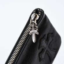 Load image into Gallery viewer, CHROME HEARTS クロムハーツ クロスパッチ ジッパーチェンジパース ストラップ付 レザーウォレット 財布 シルバー925 美品 中古 4b013775