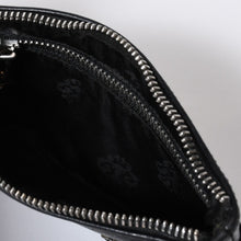 Load image into Gallery viewer, CHROME HEARTS クロムハーツ クロスパッチ ジッパーチェンジパース ストラップ付 レザーウォレット 財布 シルバー925 美品 中古 4b013775