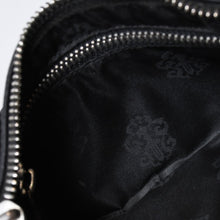 Load image into Gallery viewer, CHROME HEARTS クロムハーツ クロスパッチ ジッパーチェンジパース ストラップ付 レザーウォレット 財布 シルバー925 美品 中古 4b013775
