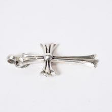 Load image into Gallery viewer, CHROME HEARTS クロムハーツ ラージクロス ベイル ネックレス 重量約47g STERLING刻印 スターリング シルバー 美品 中古 4b013770