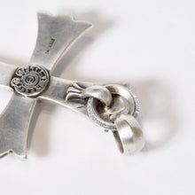 Load image into Gallery viewer, CHROME HEARTS クロムハーツ ラージクロス ベイル ネックレス 重量約47g STERLING刻印 スターリング シルバー 美品 中古 4b013770