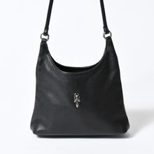 Load image into Gallery viewer, 極美品 CHROME HEARTS クロムハーツ ショルダーバッグ VIV DAGGER ダガー ブラック 中古 4b013095