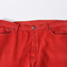 Load image into Gallery viewer, CHROME HEARTS LEVI'S リーバイス セメタリークロスパッチ デニム レッド サイズ38 美品 中古 4b013752