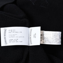 Load image into Gallery viewer, 新品未使用 CHROME HEARTS クロムハーツ セメタリークロスパッチ スウェットシャツ サイズS 17パッチ ハラコ パテント レザー 中古 4b013662ch