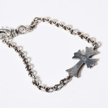 Load image into Gallery viewer, 極美品 CHROME HEARTS クロムハーツ タイニーファットクロス NEチェーン ダイヤ ブレスレット 重量約11.4G 2006/.925刻印 シルバー925 中古 4b013773