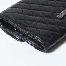Load image into Gallery viewer, CHROME HEARTS クロムハーツ キルティング レザー ウォレット BSフレア ラムスキン ブラック レザー 美品 中古 4b013626