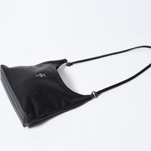 Load image into Gallery viewer, 極美品 CHROME HEARTS クロムハーツ ショルダーバッグ VIV DAGGER ダガー ブラック 中古 4b013095