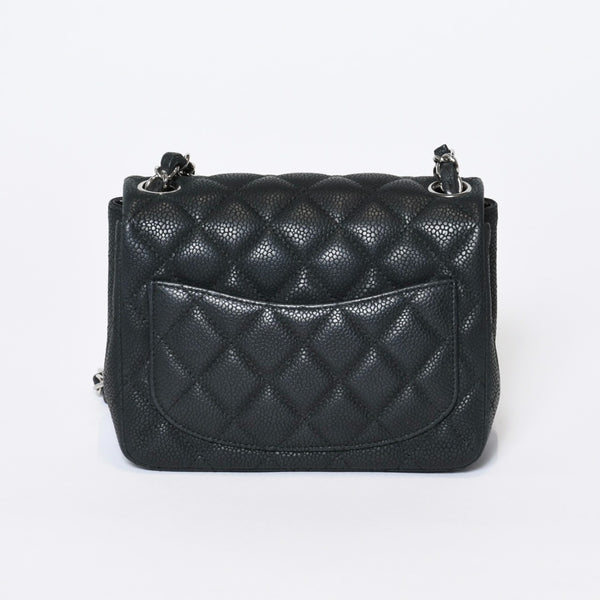 極美品 CHANEL シャネル ミニマトラッセ17 チェーンショルダーバッグ 7番台 ココマーク キャビアスキン ブラック 中古 4b013021