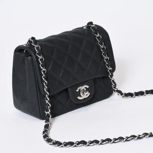 極美品 CHANEL シャネル ミニマトラッセ17 チェーンショルダーバッグ 7番台 ココマーク キャビアスキン ブラック 中古 4b013021