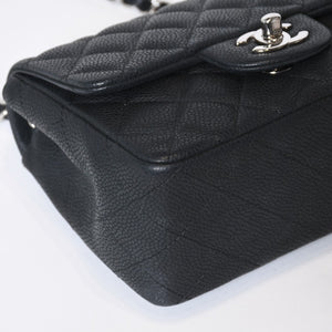 極美品 CHANEL シャネル ミニマトラッセ17 チェーンショルダーバッグ 7番台 ココマーク キャビアスキン ブラック 中古 4b013021