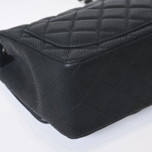 極美品 CHANEL シャネル ミニマトラッセ17 チェーンショルダーバッグ 7番台 ココマーク キャビアスキン ブラック 中古 4b013021
