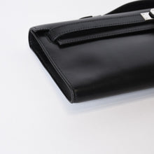 Load image into Gallery viewer, 極美品 HERMES エルメス KELLY CUT ケリーカット ハンドバッグ ヴォースイフト ブラック シルバー金具 □L刻印 中古 4b013533