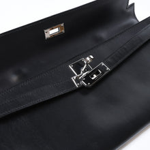 Load image into Gallery viewer, 極美品 HERMES エルメス KELLY CUT ケリーカット ハンドバッグ ヴォースイフト ブラック シルバー金具 □L刻印 中古 4b013533