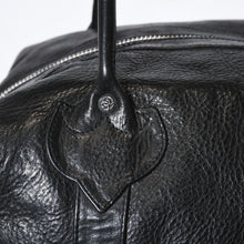 Load image into Gallery viewer, CHROME HEARTS クロムハーツ MONICA BAG モニカ レザーハンドバッグ ダガージップ クロスボール フローラルリベット 美品 中古 4b013119
