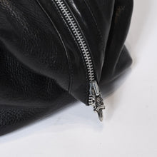 Load image into Gallery viewer, CHROME HEARTS クロムハーツ MONICA BAG モニカ レザーハンドバッグ ダガージップ クロスボール フローラルリベット 美品 中古 4b013119