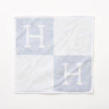 Load image into Gallery viewer, 新品未使用 HERMES エルメス ハンドタオル ハンカチ 衣料品 コットン ピンク ブルー ホワイト 中古 4b013133