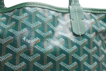 Load image into Gallery viewer, 極美品 GOYARD ゴヤール ハンドバッグ アンジュ ミニポーチ付き リバーシブル グリーン ヘリンボーン柄 PVC レザー 中古 4b013077