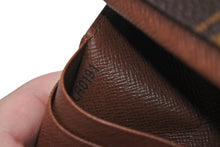 Load image into Gallery viewer, 新品未使用 LOUIS VUITTON ルイヴィトン ポルトモネ ビエ トレゾール コンパクトウォレット 二つ折り財布 M61736 モノグラム 中古 4b013203