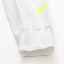 Load image into Gallery viewer, 極美品 AWGE×MERCEDES BENZ アウグ メルセデス・ベンツ ホワイト コットン 長袖Ｔシャツ サイズXL 中古 4b013503