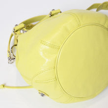 Load image into Gallery viewer, 極美品 BALENCIAGA バレンシアガ ジャイアント ミニポンポン 2WAYハンドバッグ イエロー 285439 レザー シルバー金具 中古 4b013701