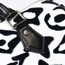Load image into Gallery viewer, 極美品 LOUIS VUITTON ルイヴィトン スピーディー バンドリエール25 M45563 タフテッドモノグラム ブラック ホワイト シルバー金具 中古 4b013563