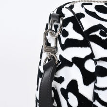 Load image into Gallery viewer, 極美品 LOUIS VUITTON ルイヴィトン スピーディー バンドリエール25 M45563 タフテッドモノグラム ブラック ホワイト シルバー金具 中古 4b013563