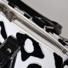 Load image into Gallery viewer, 極美品 LOUIS VUITTON ルイヴィトン スピーディー バンドリエール25 M45563 タフテッドモノグラム ブラック ホワイト シルバー金具 中古 4b013563