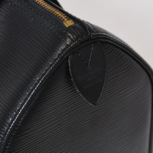 Load image into Gallery viewer, 極美品 LOUIS VUITTON ルイヴィトン スピーディ25 ハンドバッグ M59032 エピレザー ブラック ゴールド金具 中古 4b013540
