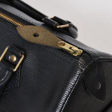 Load image into Gallery viewer, 極美品 LOUIS VUITTON ルイヴィトン スピーディ25 ハンドバッグ M59032 エピレザー ブラック ゴールド金具 中古 4b013540