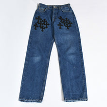 Load image into Gallery viewer, 新品同様 CHROME HEARTS クロムハーツ LEVI'S 517 リーバイス 517 セメタリークロスパッチデニム ジーンズ サイズ31中古 4b013537