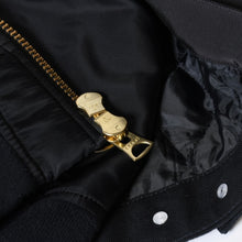 Load image into Gallery viewer, Sacai × Carhartt WIP サカイ×カーハート Jacket ブラック コットン 23-06741 サイズ1 美品 中古 4b013324