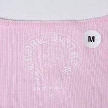 Load image into Gallery viewer, 新品未使用 CHROME HEARTS クロムハーツ タンクトップ ノースリーブ サイズM DEADLY DOLL 希少 ピンク ブラック ホワイト 中古 4b013349