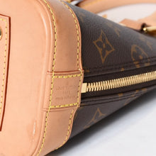 Load image into Gallery viewer, LOUIS VUITTON ルイヴィトン モノグラム アルマBB ハンドバッグ M53152 ショルダー 2WAY PVC ゴールド金具 美品 中古 4b013555