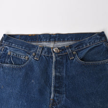 Load image into Gallery viewer, 極美品 CHROME HEARTS クロムハーツ デニム パンツ リーバイス LEVI`S 501 サイズ29 ブラック 中古 4b013526