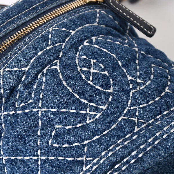 Very Good Condition CHANEL Vanity Chain Shoulder Bag AS1336 28th Series Coco Mark Denim Wild Stitch Gold Hardware Used 4b013565