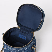 画像をギャラリービューアに読み込む, 極美品 CHANEL シャネル バニティ チェーンショルダーバッグ AS1336 28番台 ココマーク デニム ワイルドステッチ ゴールド金具 中古 4b013565