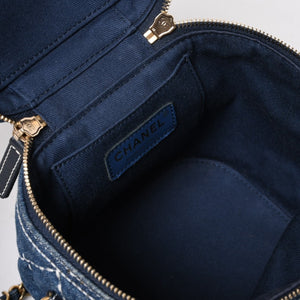 Very Good Condition CHANEL Vanity Chain Shoulder Bag AS1336 28th Series Coco Mark Denim Wild Stitch Gold Hardware Used 4b013565