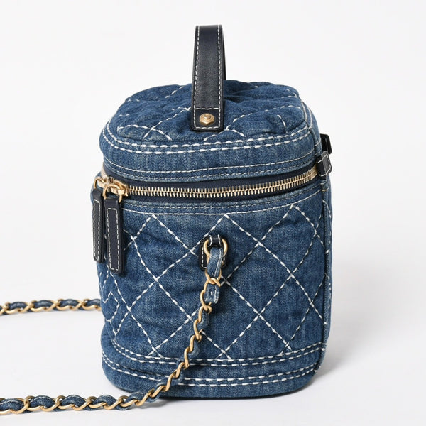 Very Good Condition CHANEL Vanity Chain Shoulder Bag AS1336 28th Series Coco Mark Denim Wild Stitch Gold Hardware Used 4b013565