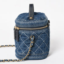 画像をギャラリービューアに読み込む, 極美品 CHANEL シャネル バニティ チェーンショルダーバッグ AS1336 28番台 ココマーク デニム ワイルドステッチ ゴールド金具 中古 4b013565